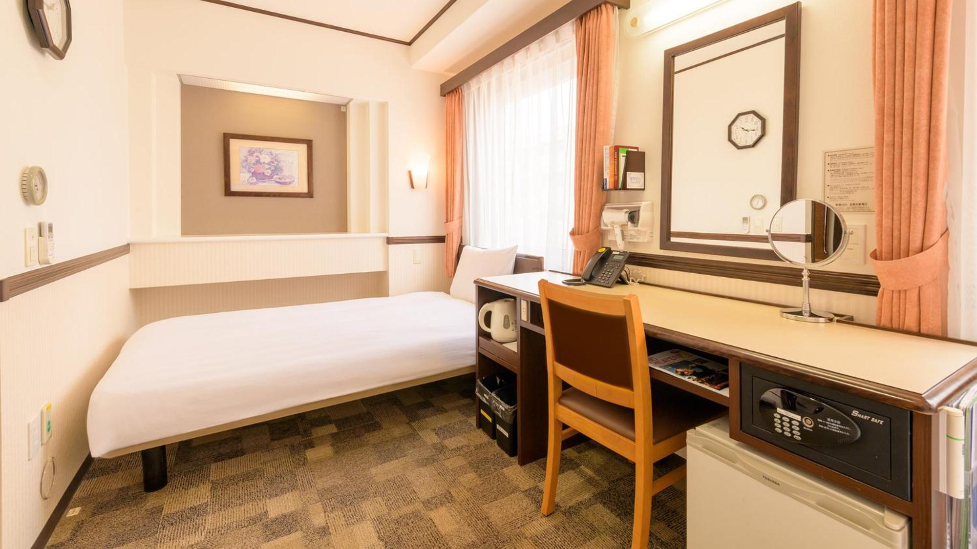 Toyoko Inn Hospital Inn Dokkyo Medical University Mibu Rum bild